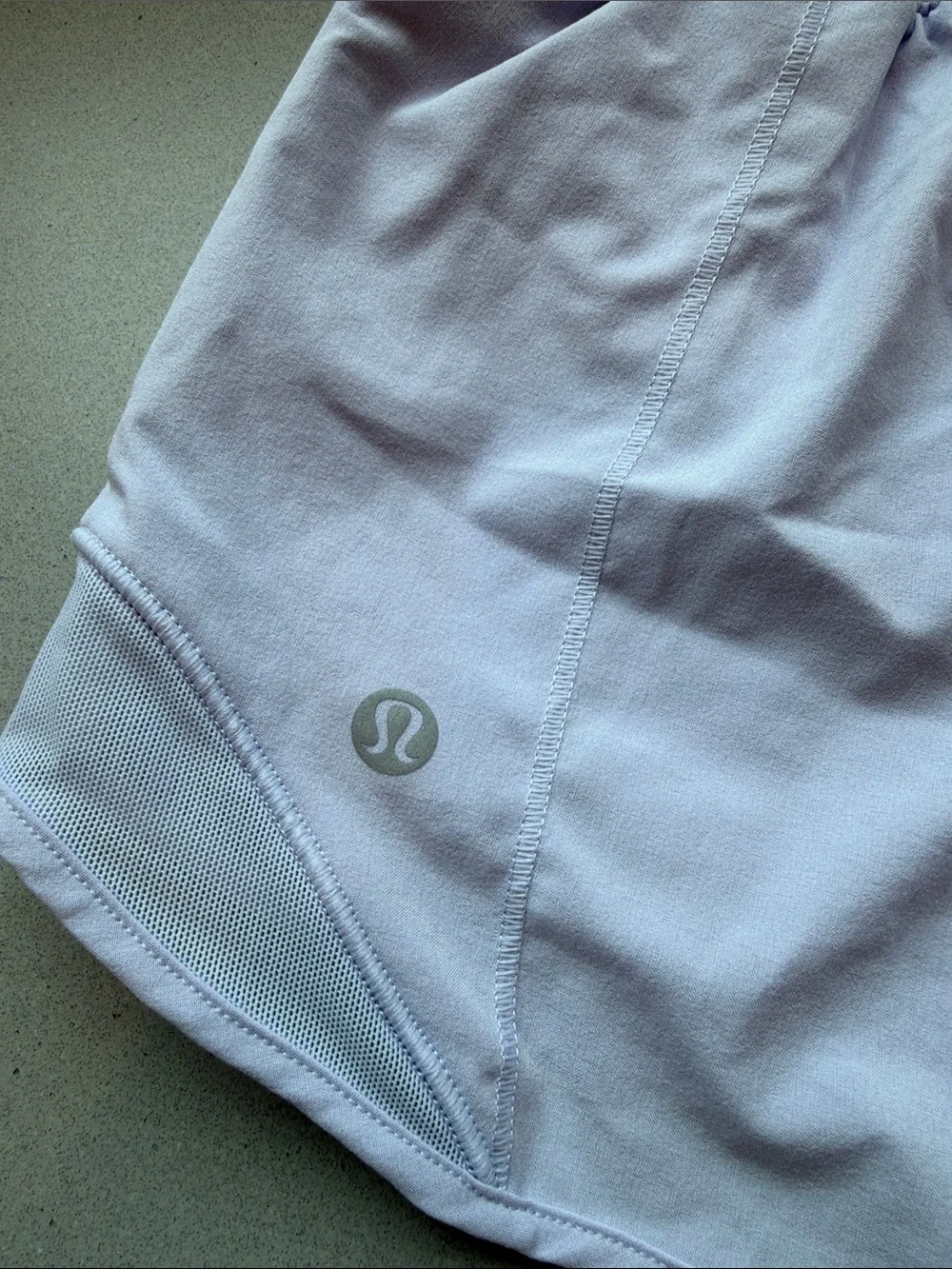 lululemon athletica Light Lavender Hottie Hot 2.5